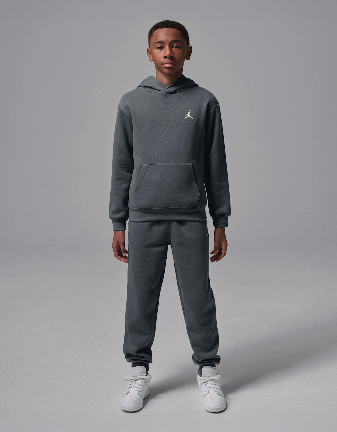 Jordan Boys MJ Brooklyn Fleece Hoodie in Grey