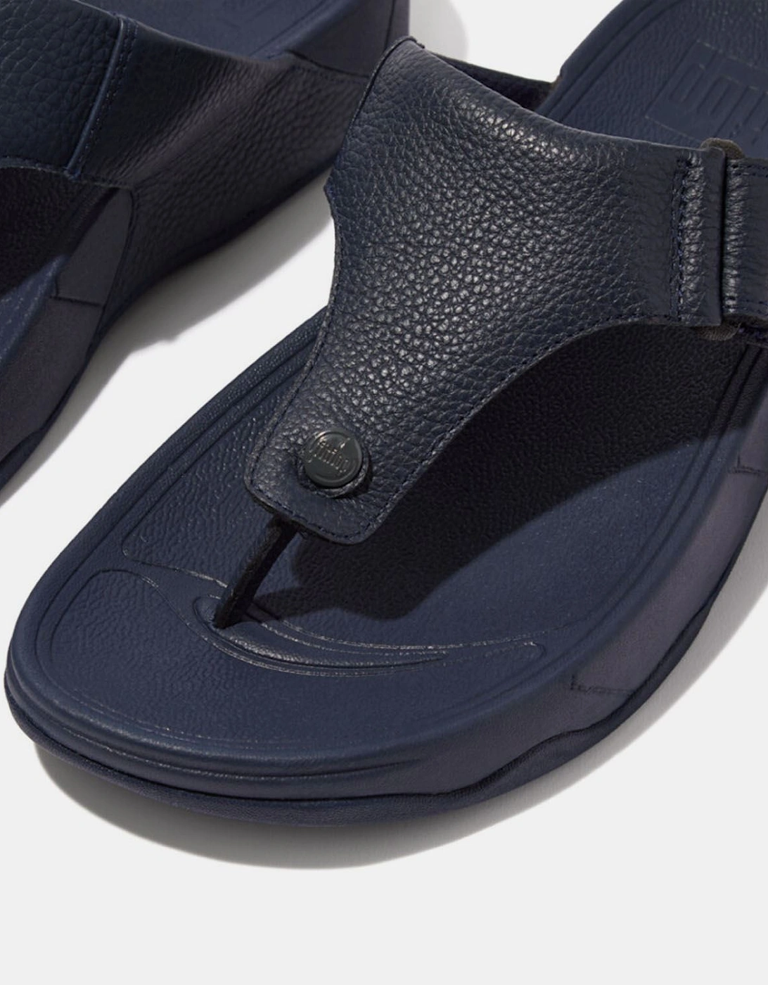 Trakk II Leather Toe-Post Sandals