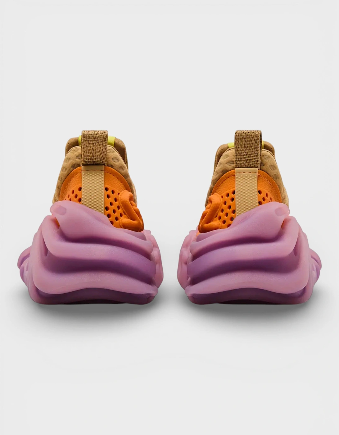 Pollex Juniper by Salehe Bembury Apricot