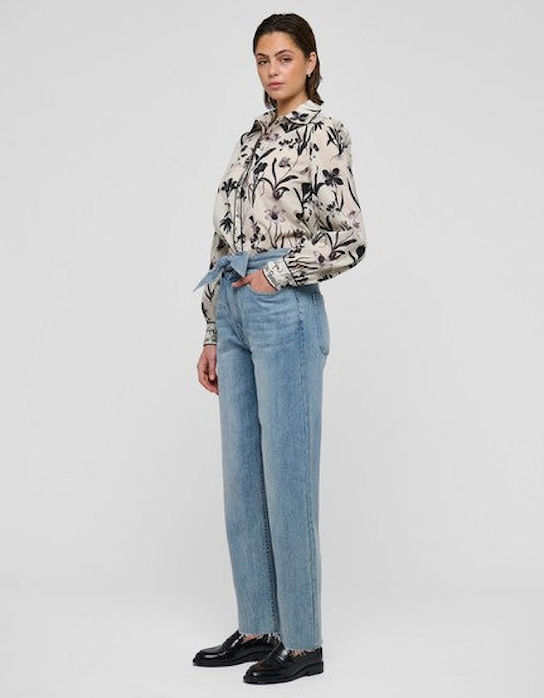 UmasDEA shirt with details