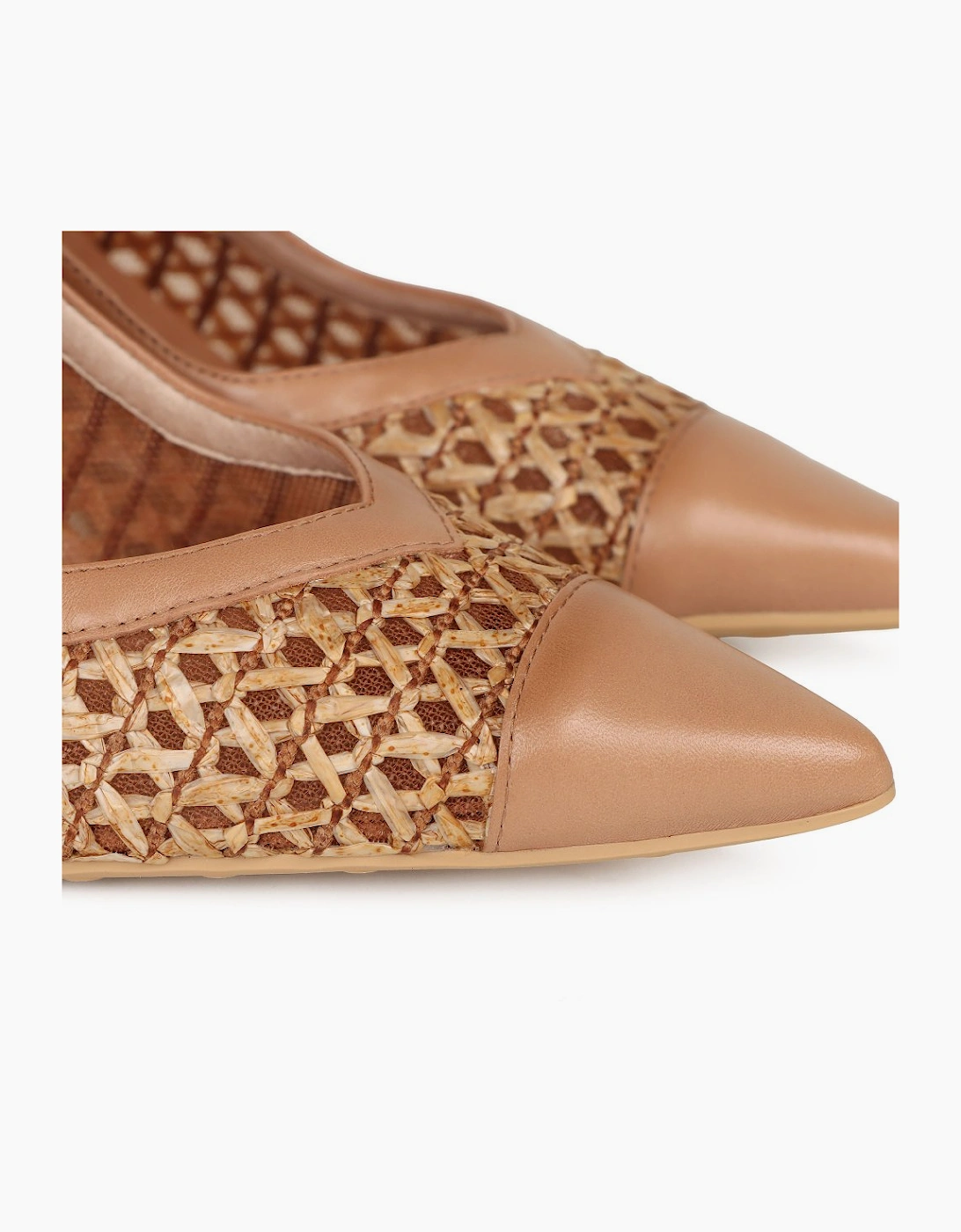 Giorgia Womens Open Court Shoes