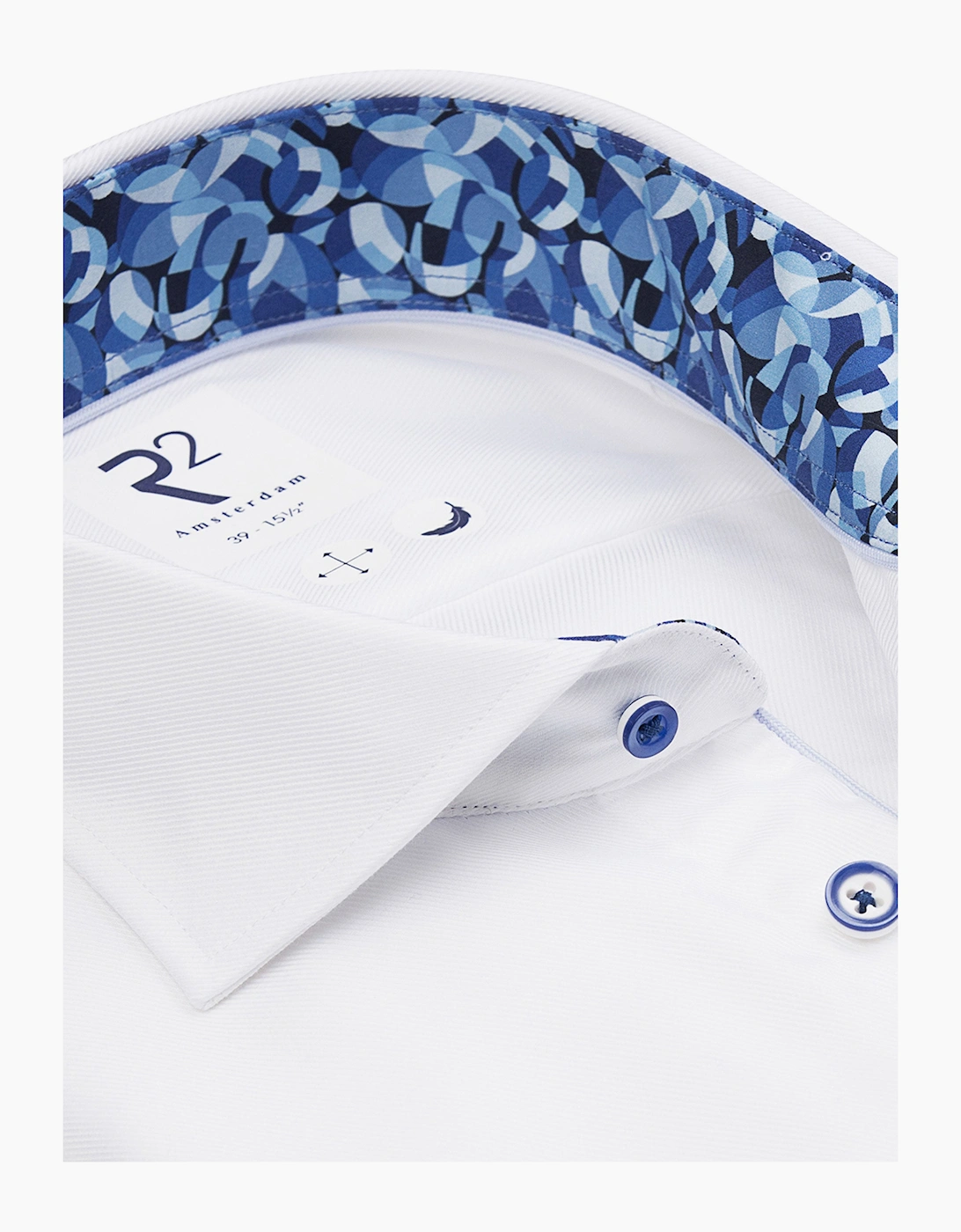 CUT AWAY COLLAR LONG SLEEVED SHIRT WHITE