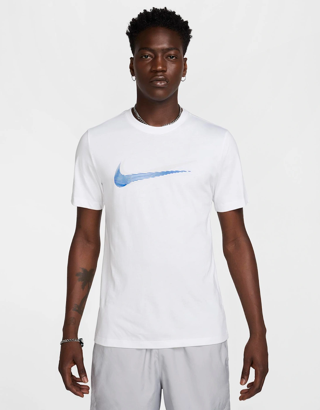 Nike Men's White Spring T-Shirt /Blue  40 L
