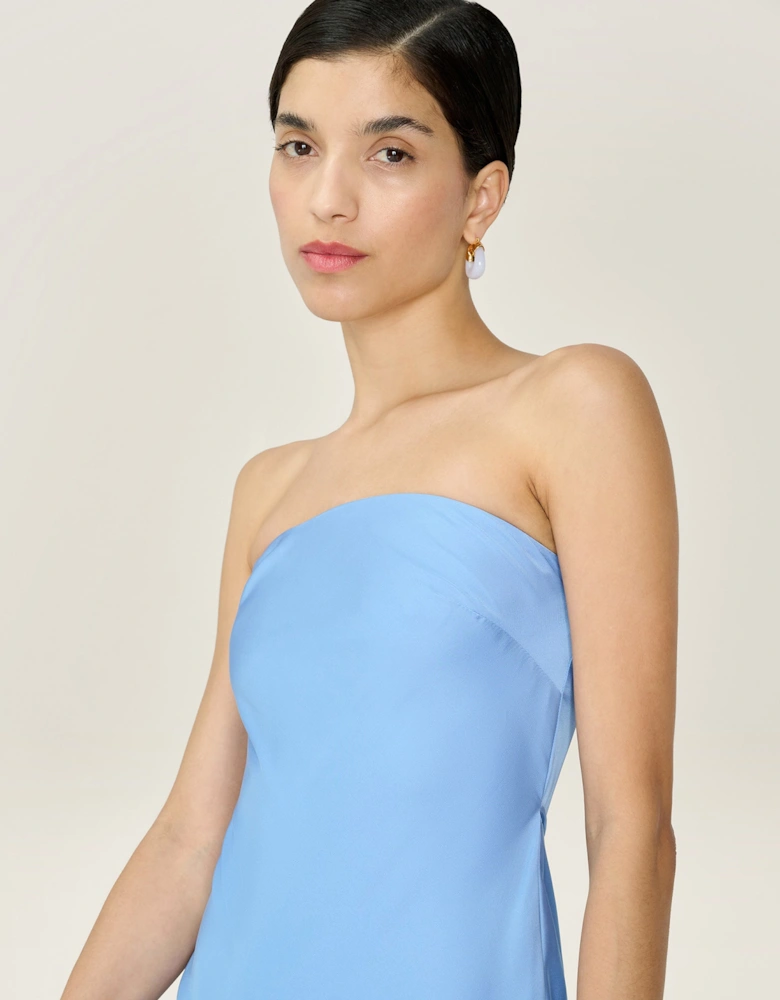 Amdra Dress in Vista Blue