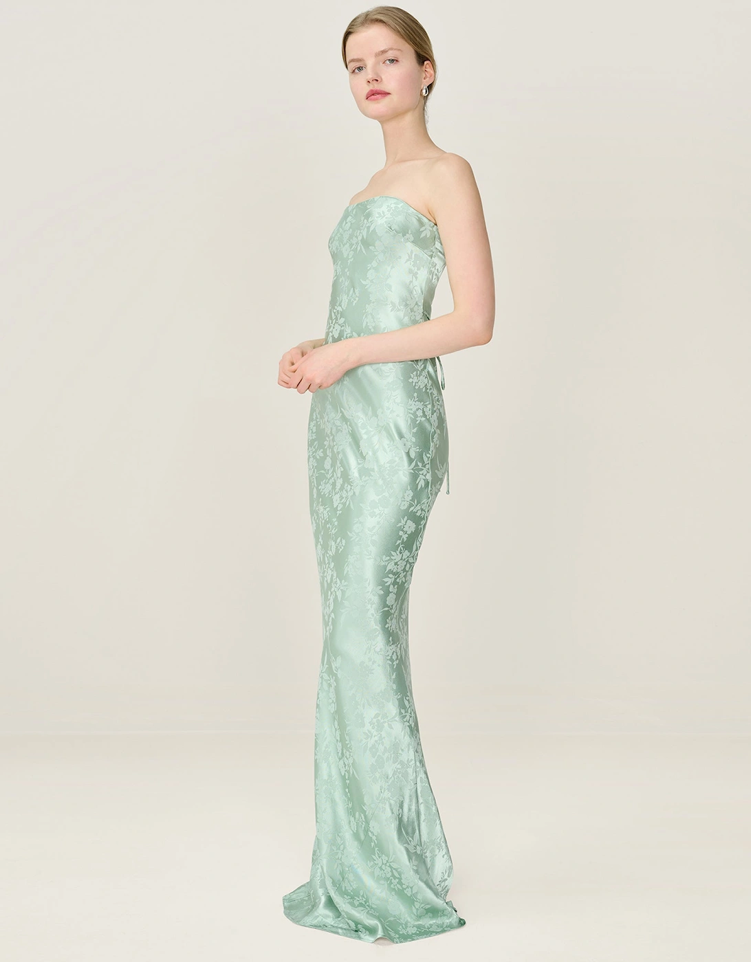 Amdra Jacquard Dress in Sage