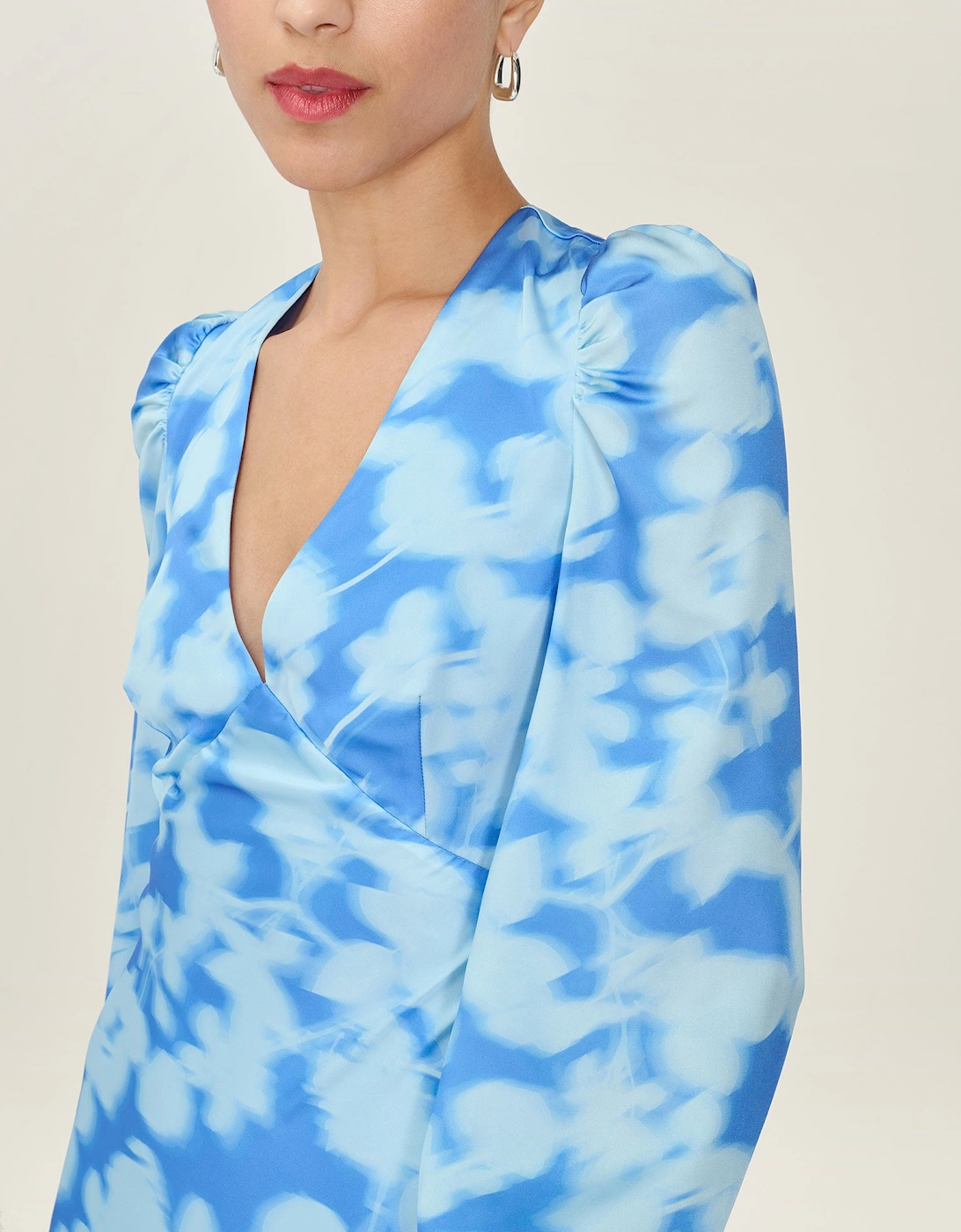 Francoise Dress in Blue Blurred Floral