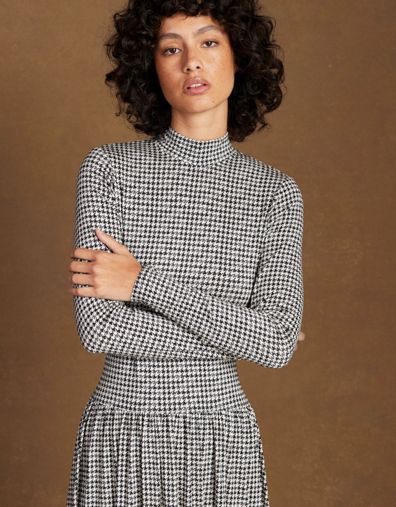 Petite Houndstooth Dropped Waist Jersey Dress