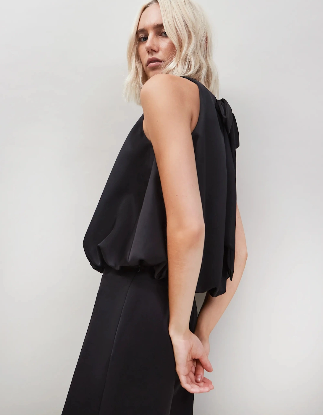 Black Bubble Hem Top
