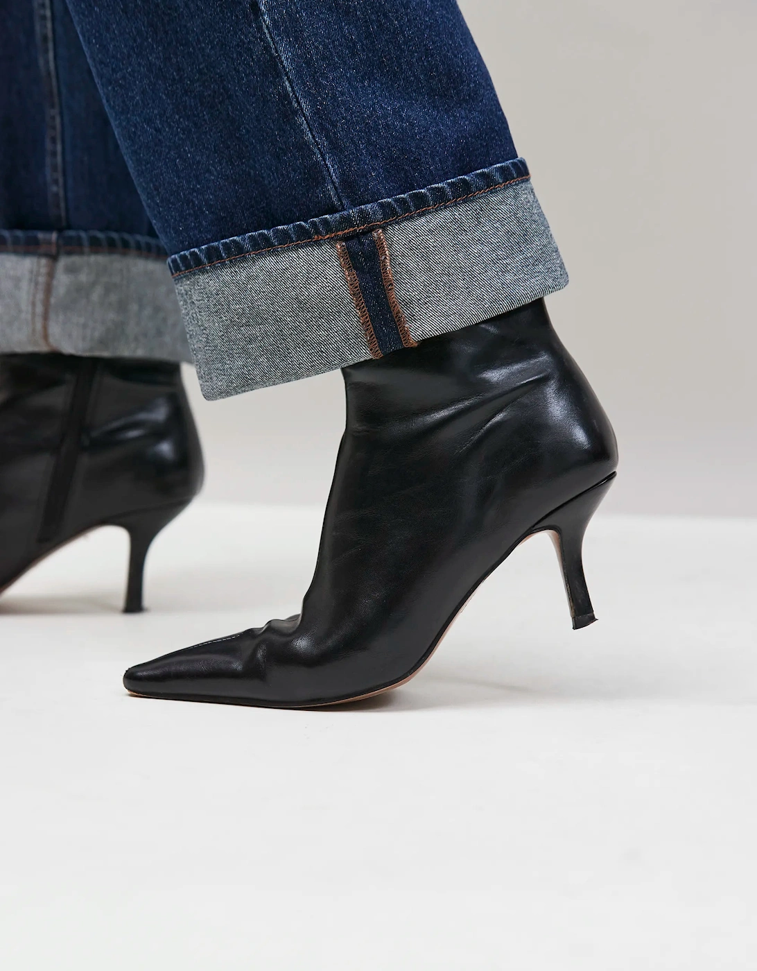 Petite Blue Denim Turn Up Hem Jeans