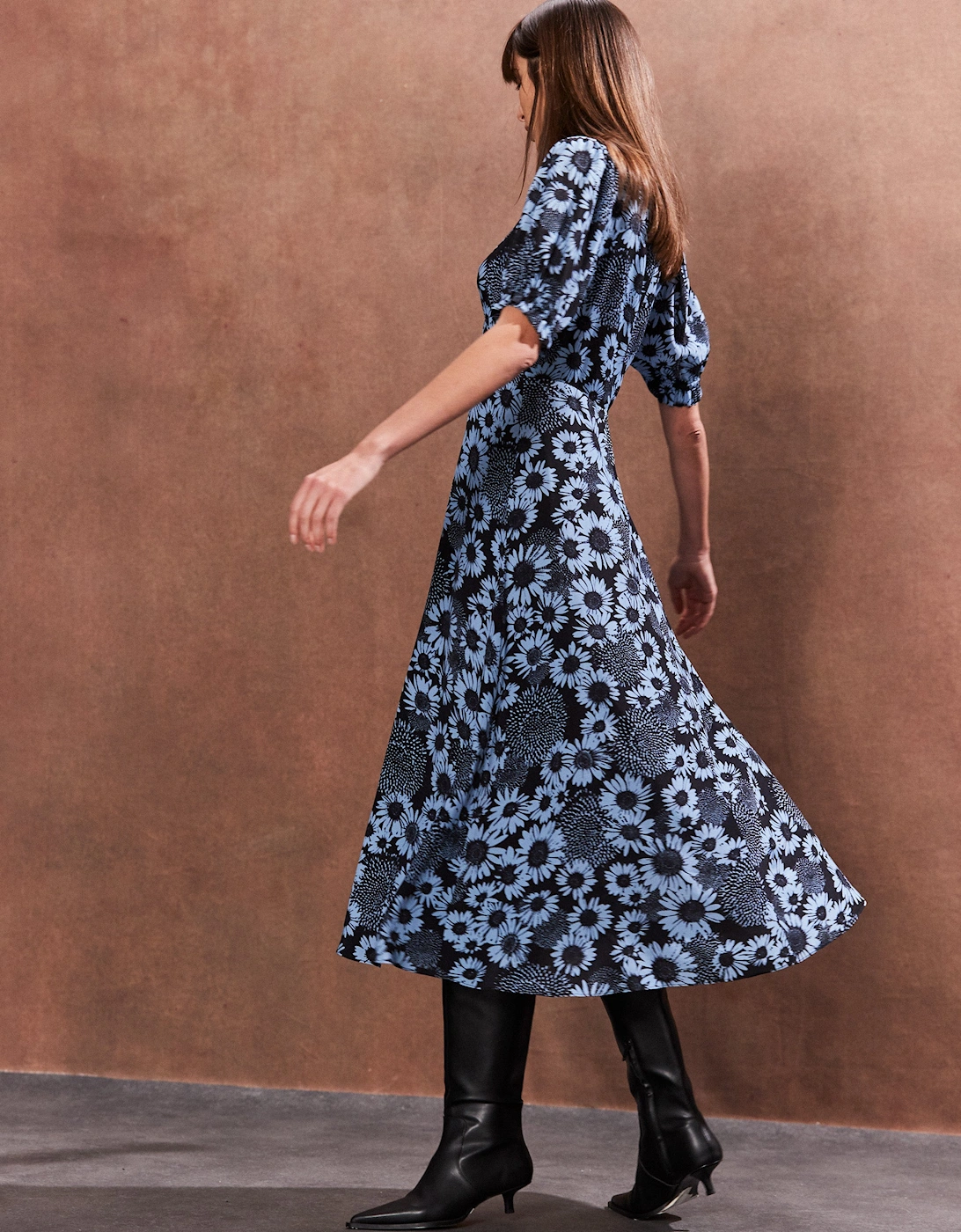 Petite Blue Daisy Print Midi Dress