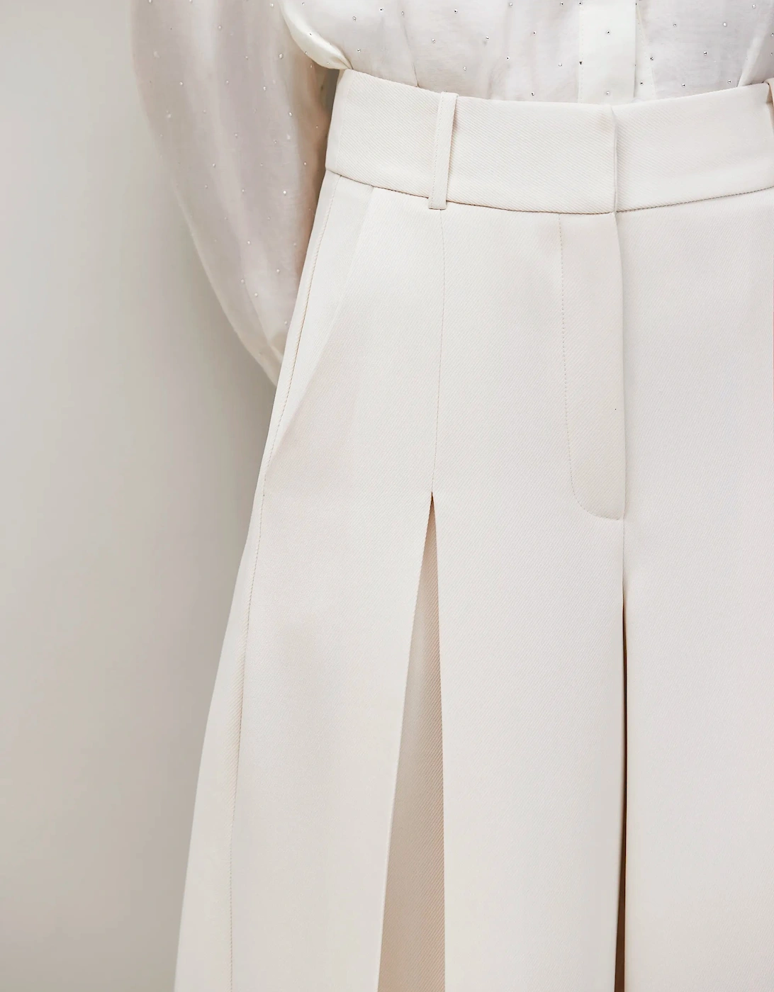 Wide-Leg Trousers