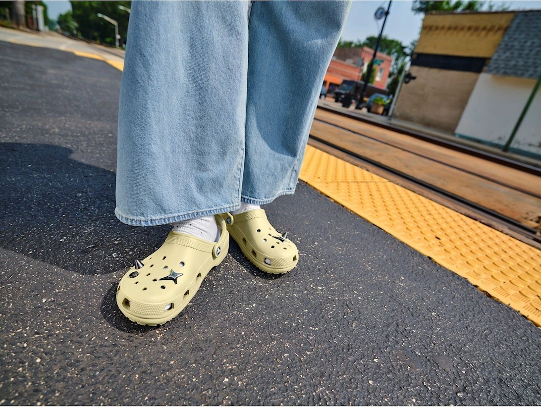 Classic EVA Women's Yellow Light Clogs