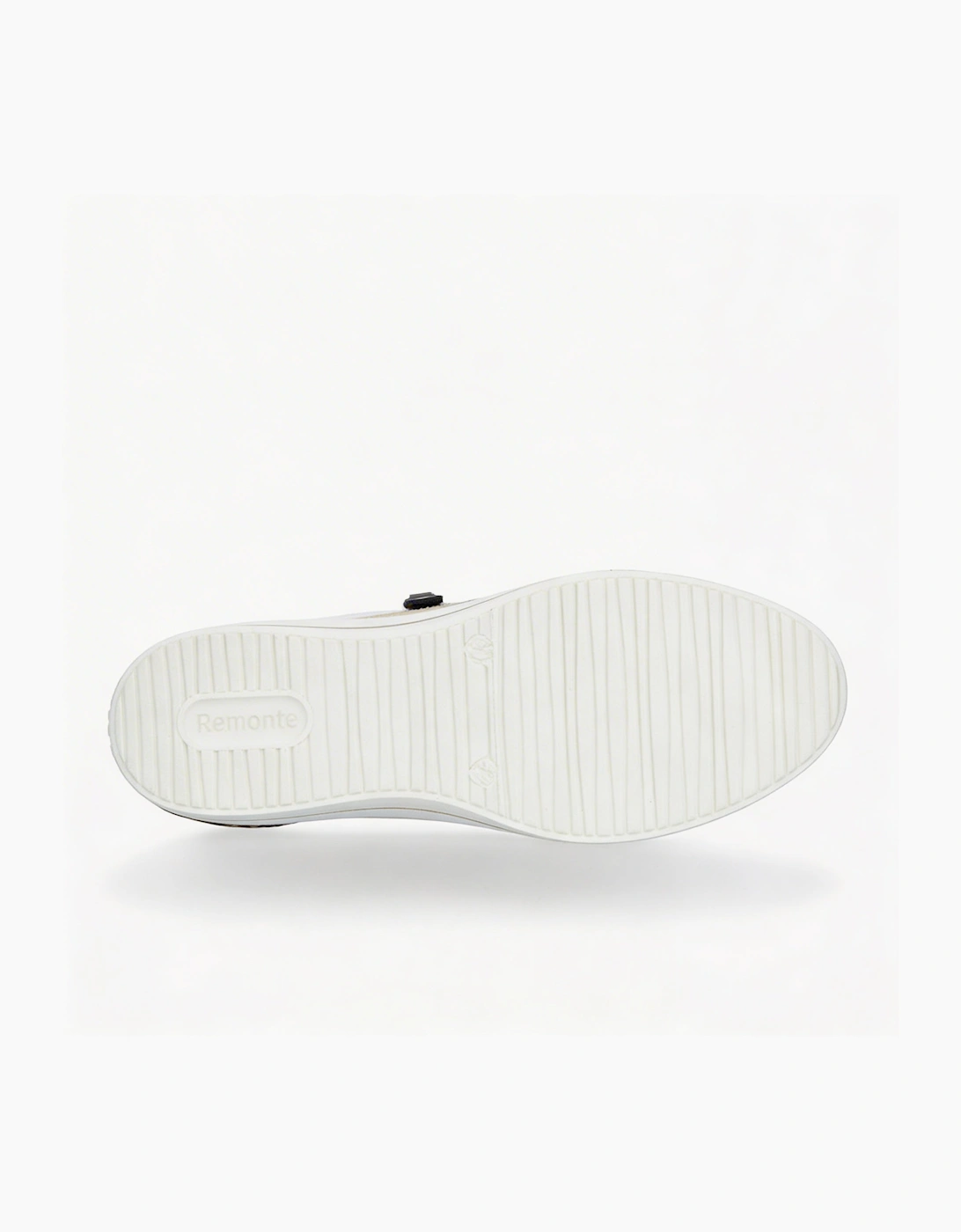 D1C01-85 Womens Casual Trainers White