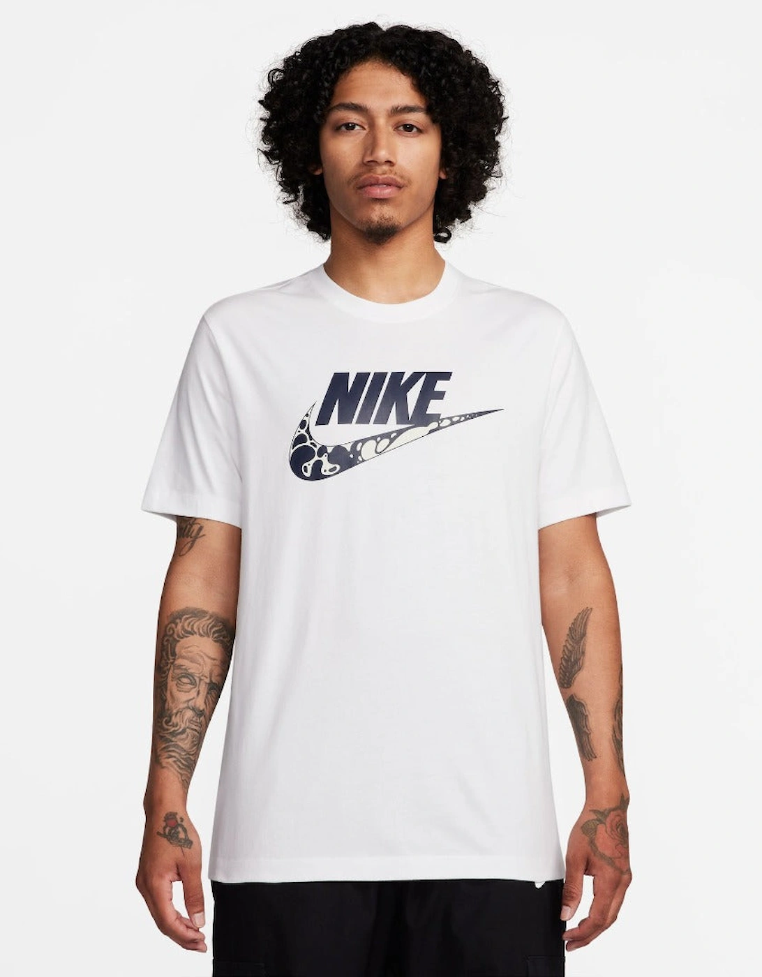 Nike Men's White Sportswear Futura T-Shirt  42 Xl