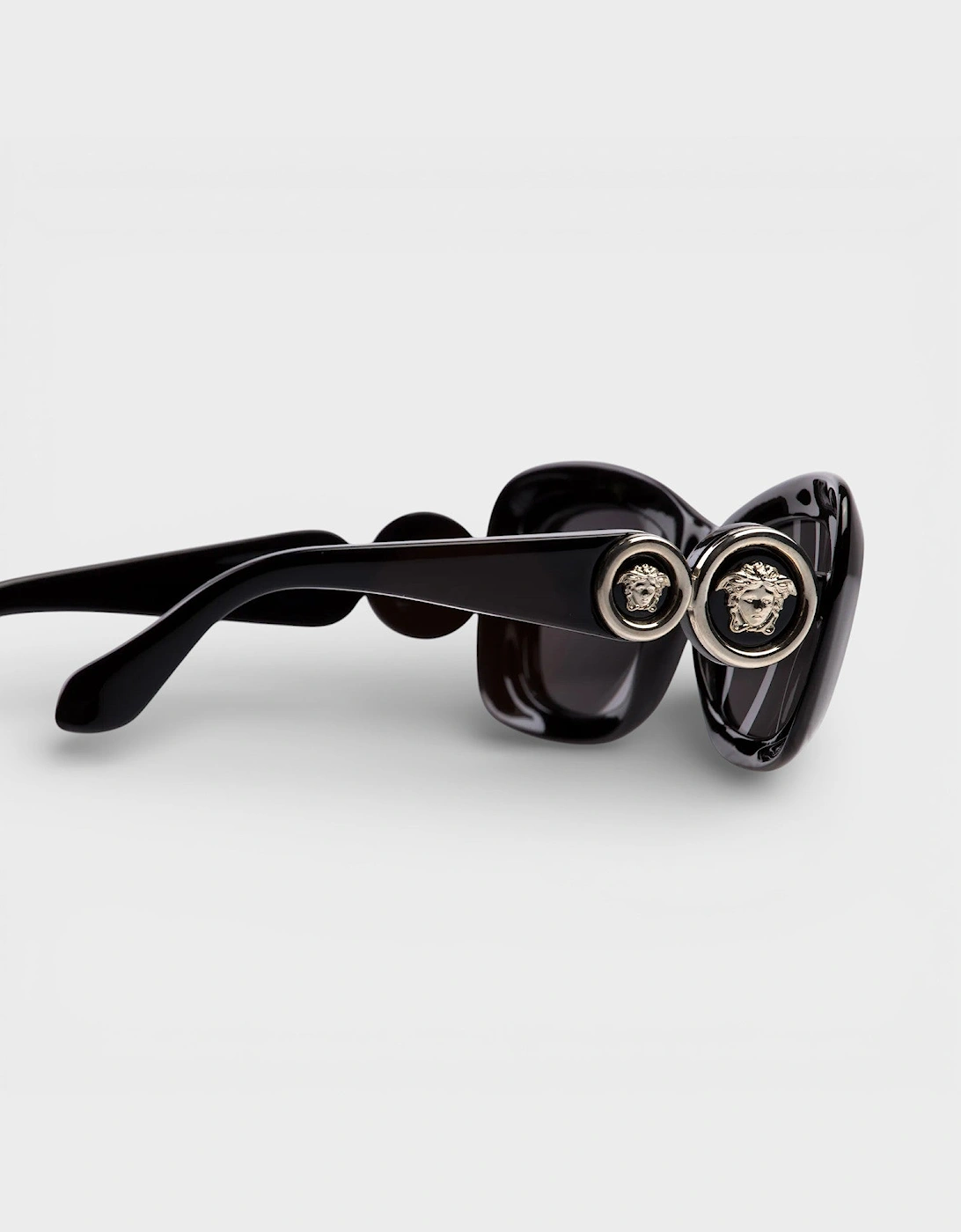Medusa Sole Sunglasses Black