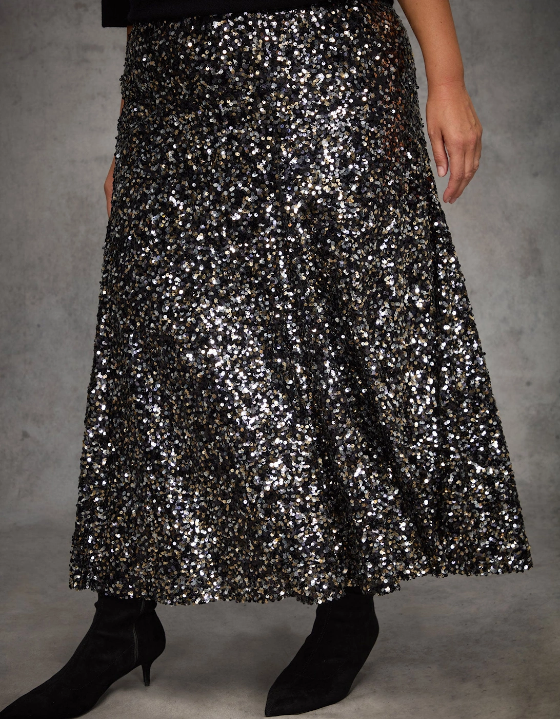 Black Sequin Flared Midaxi Skirt