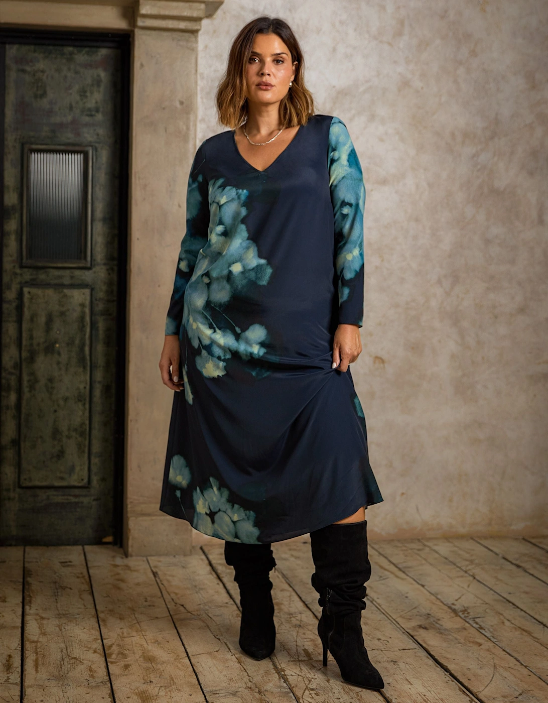 Blue Floral Print Long Sleeve Midaxi Dress