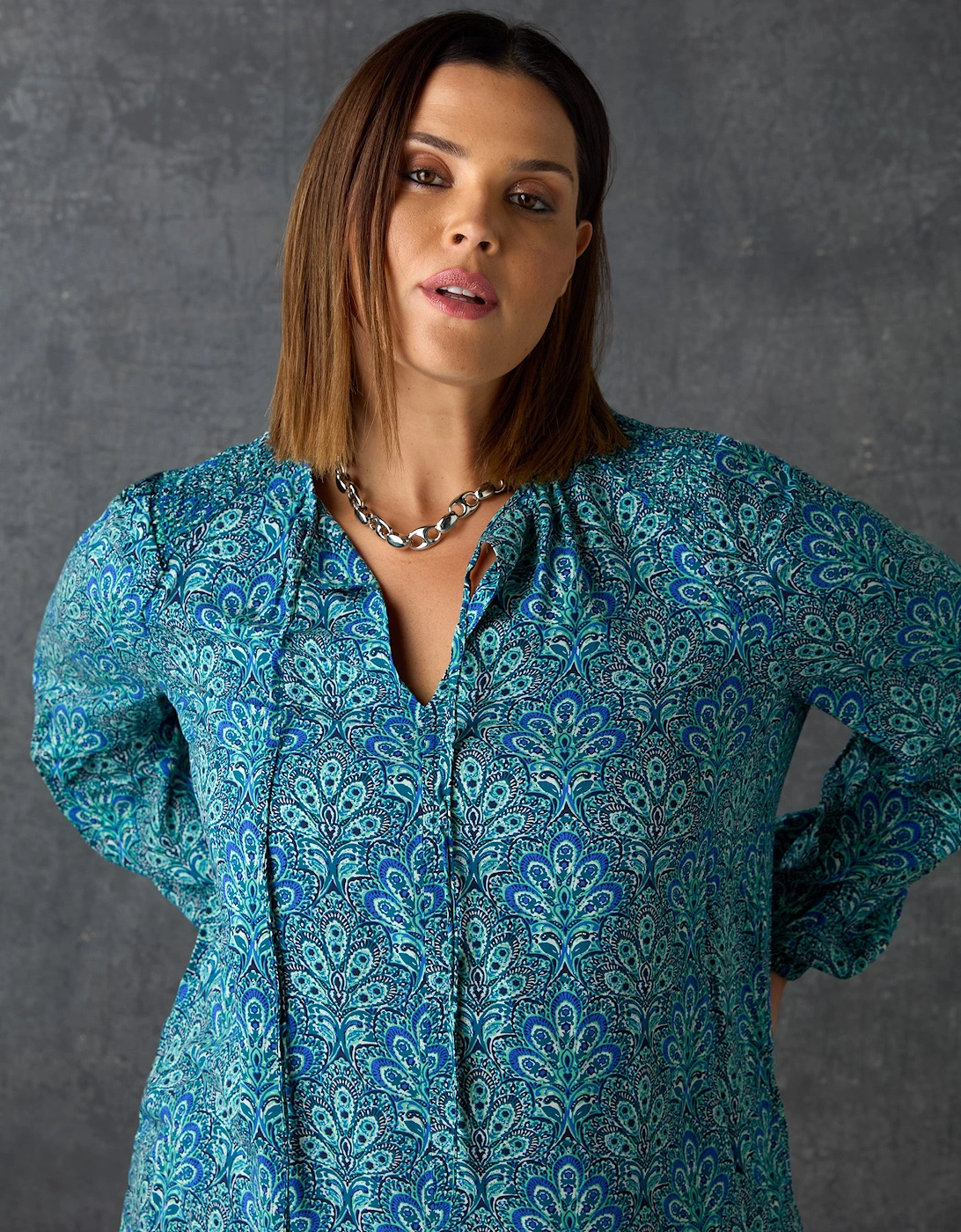 Blue Paisley Shirred Detail Midi Dress