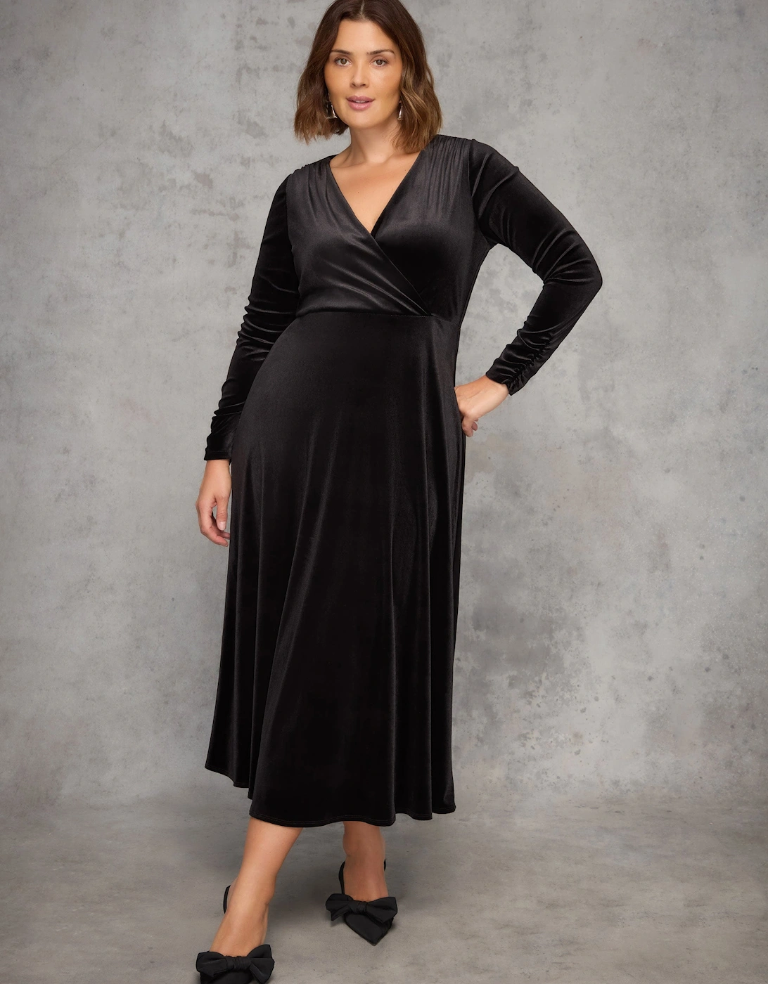 Live Unlimited London Live Unlimited London Women's Black Velvet Long Sleeve Wrap Dress