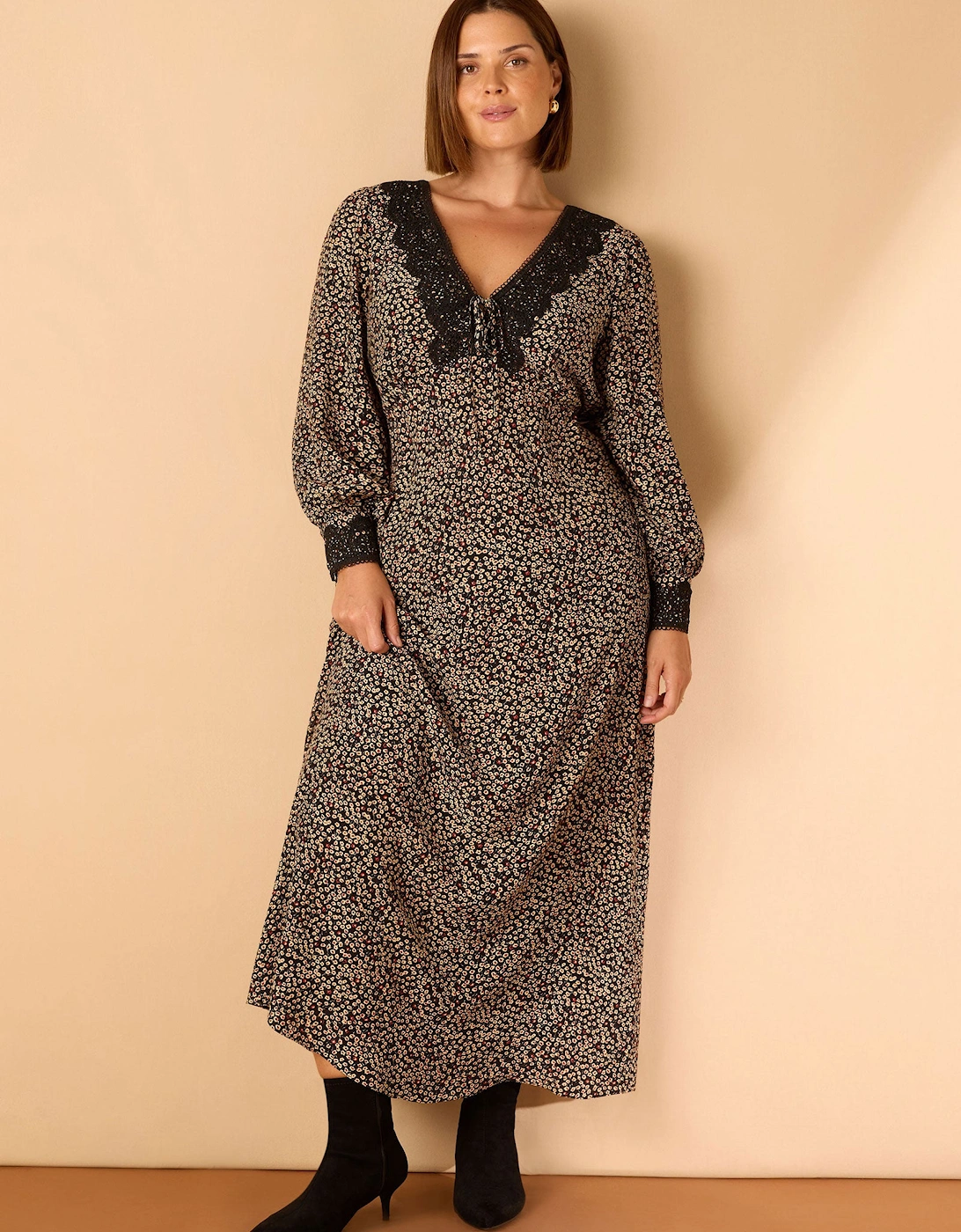 Black Ditsy Floral Scalloped Lace Midaxi Dress