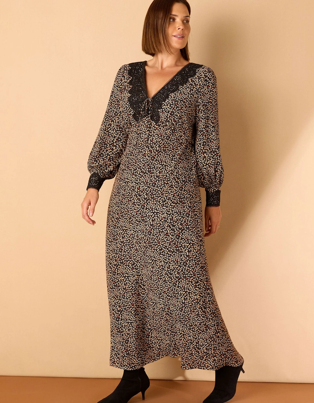Black Ditsy Floral Scalloped Lace Midaxi Dress