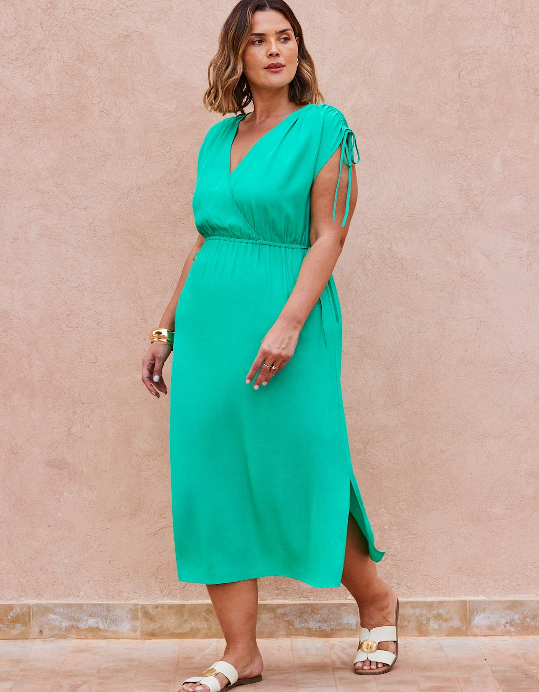 Green Gathered Sleeve Midi Dress