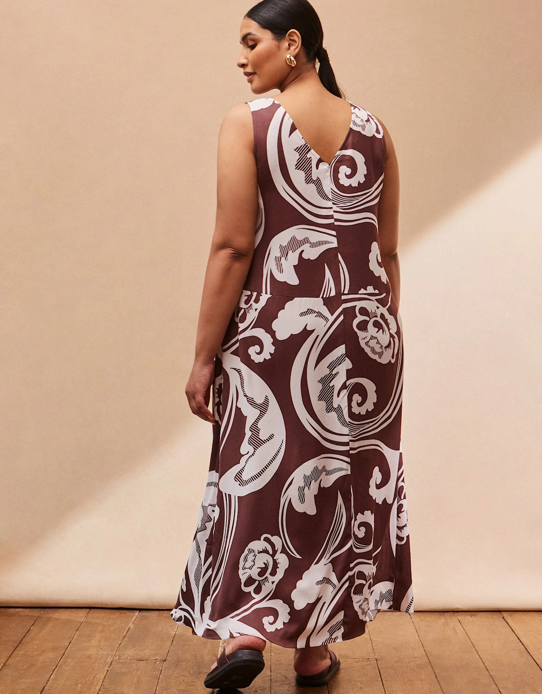 Chocolate Brown Paisley V Neck Maxi Swing Dress