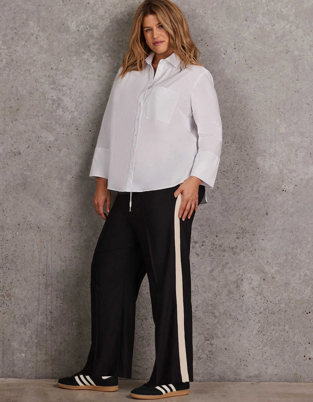 Black Wide-Leg Trousers With Contrast Side Detail