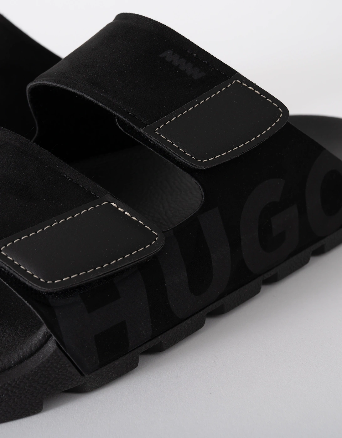 HUGO Evander Mens Faux-Suede lides with Logo Detailing - Black 001