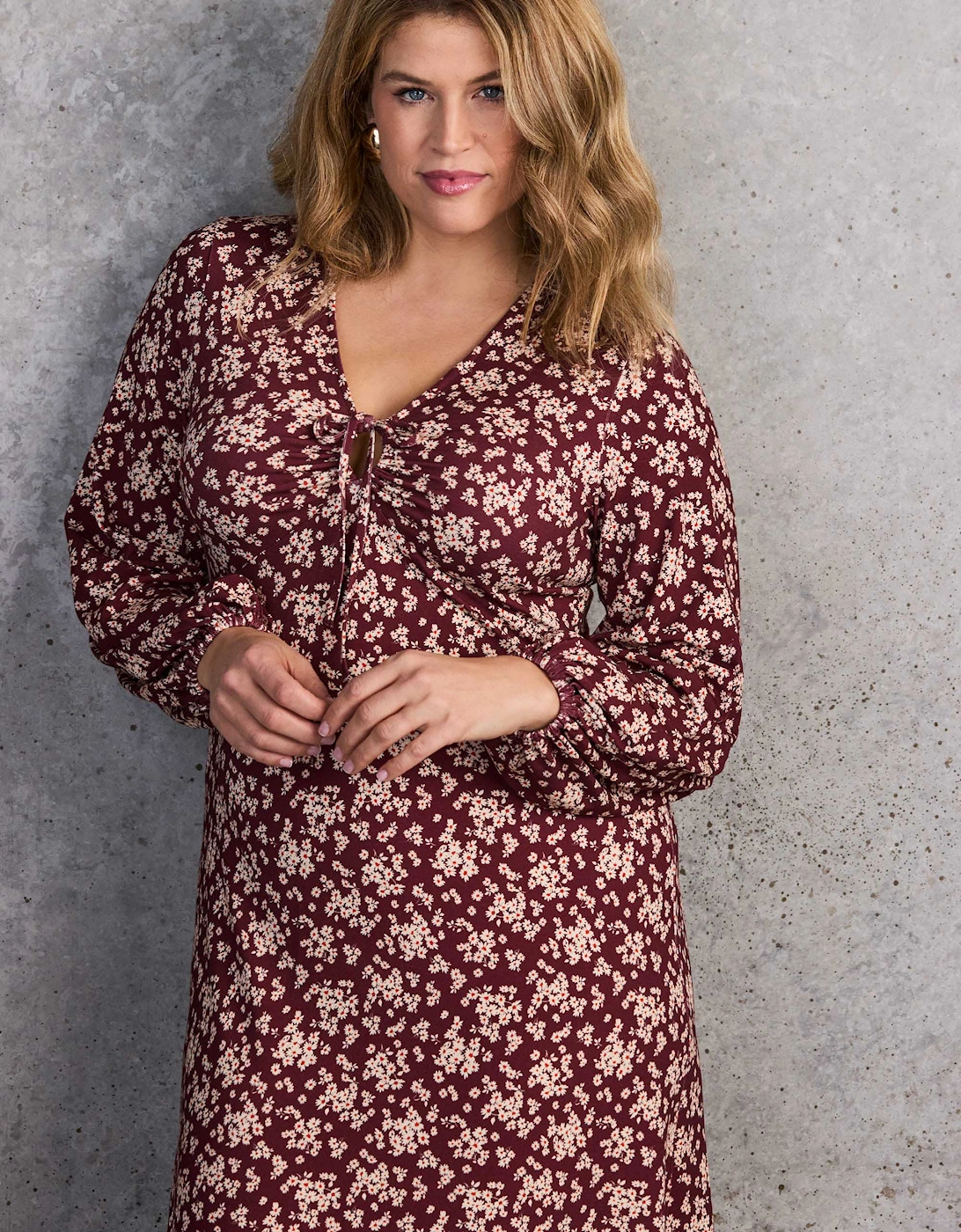 Red Ditsy Tie Keyhole Jersey Dress