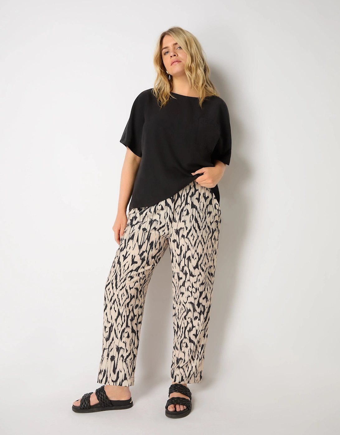 Charcoal Relaxed Pocket T-Shirt