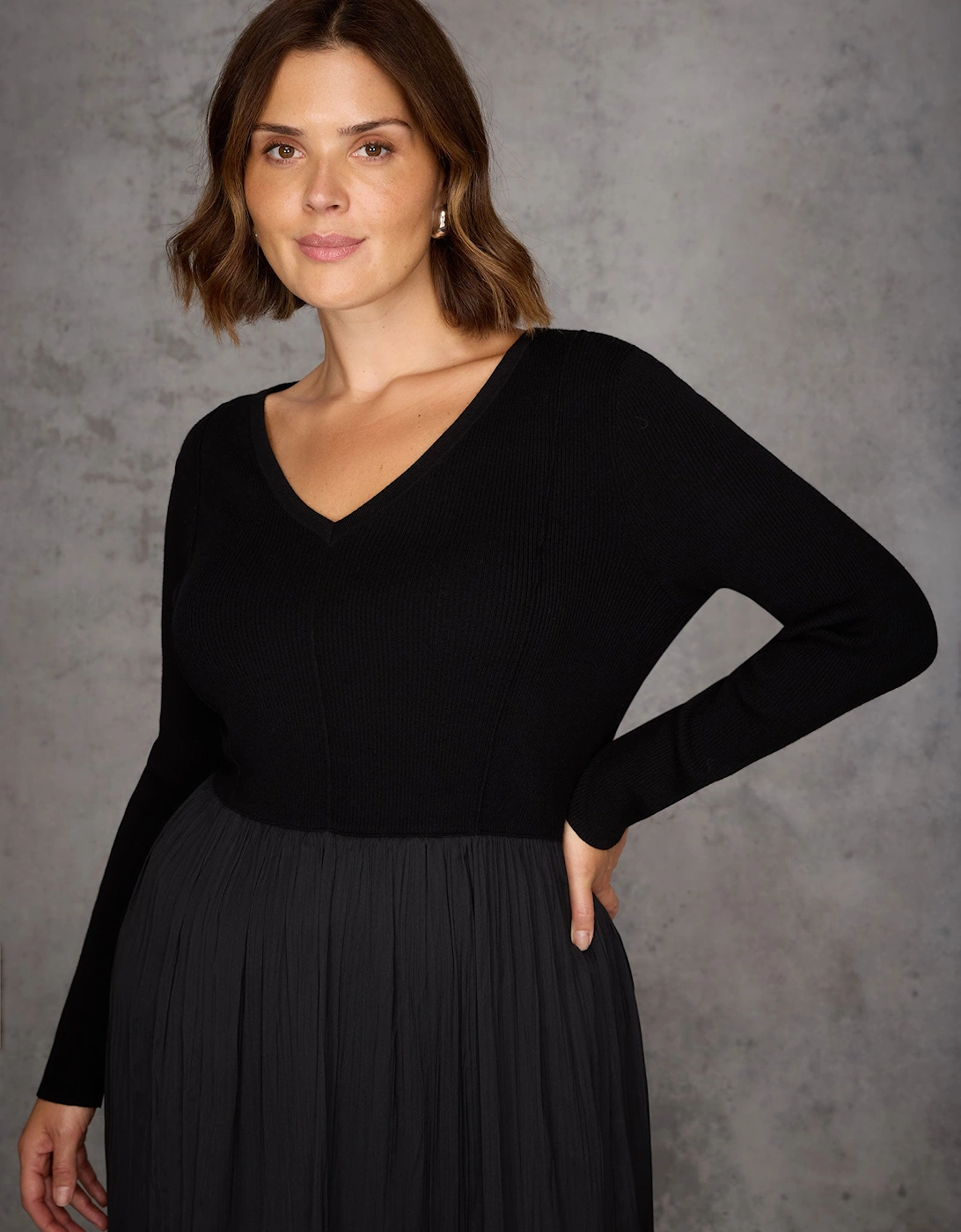Black Knit Bodice Pleated Skirt Dress