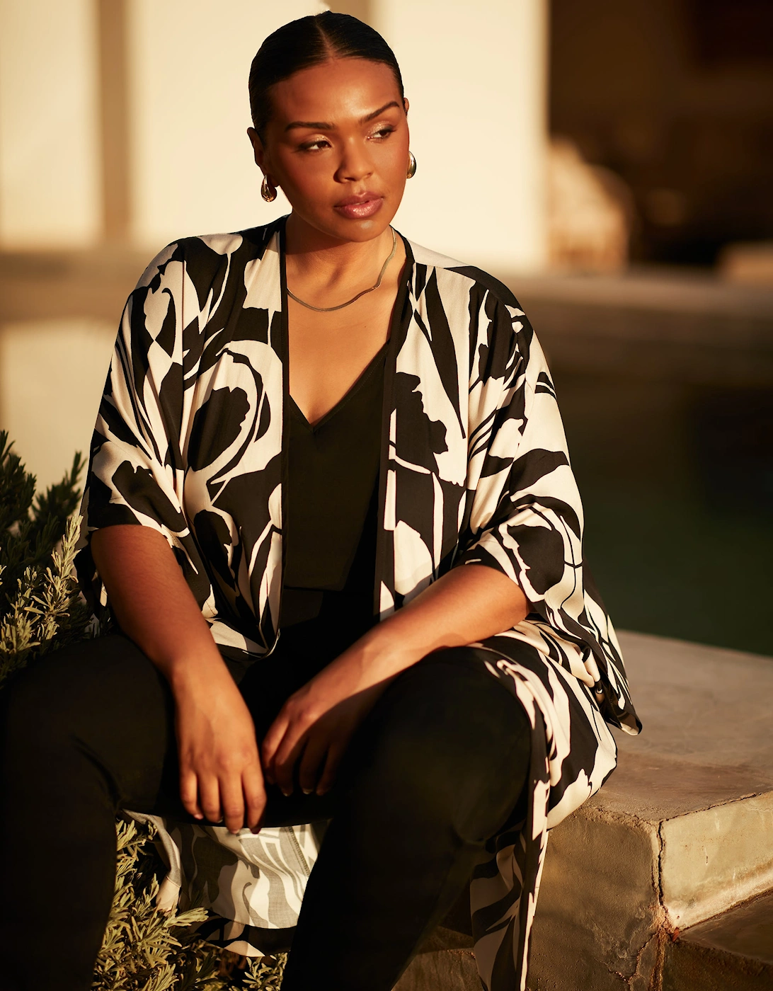 Mono Floral Print Kimono