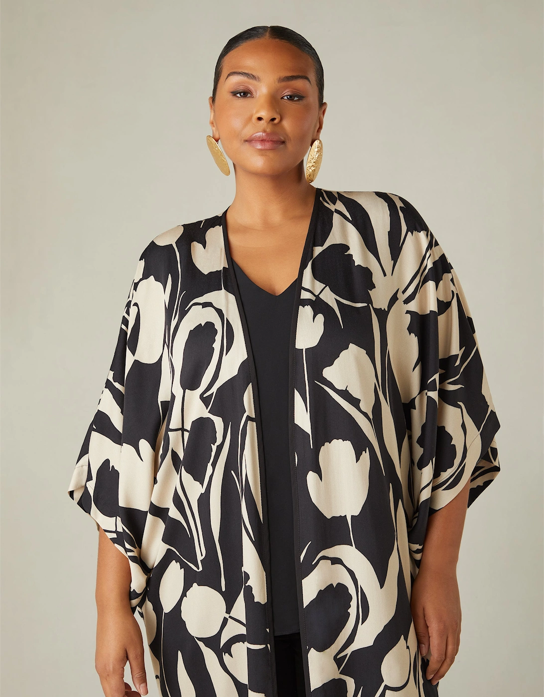 Mono Floral Print Kimono
