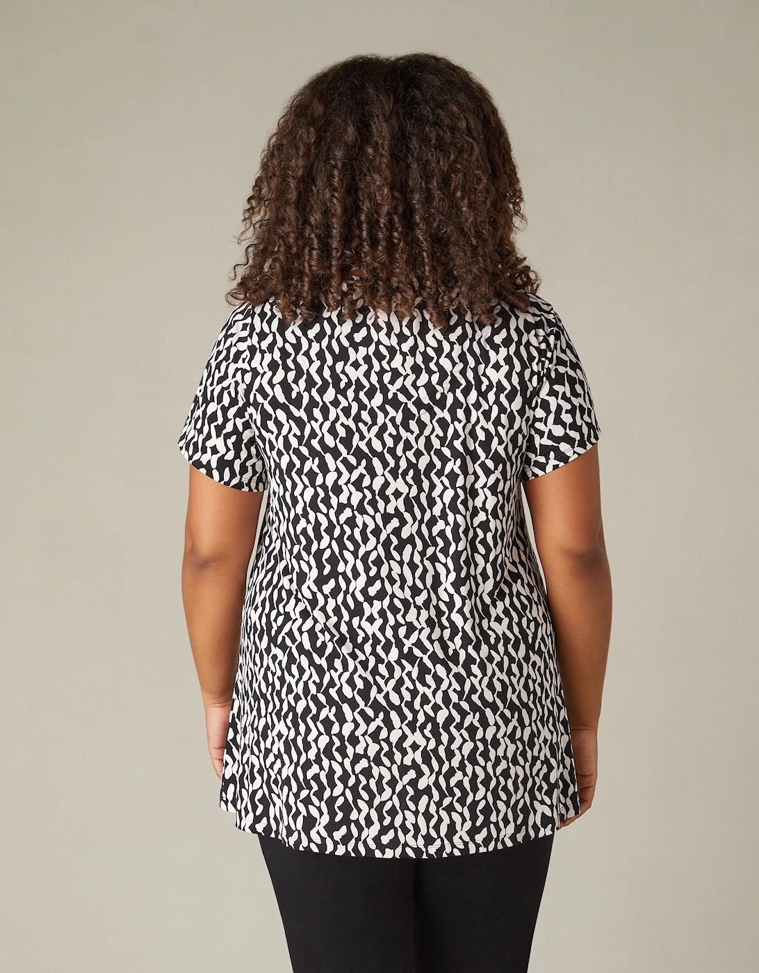 Mono Curl Print Jersey Cross Front Top