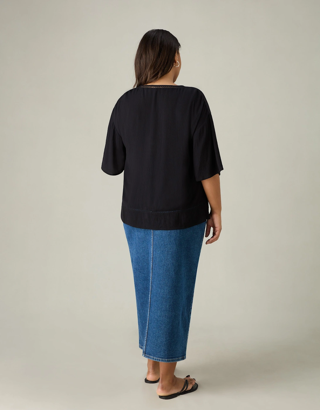 Black Crinkle Tie Front Top