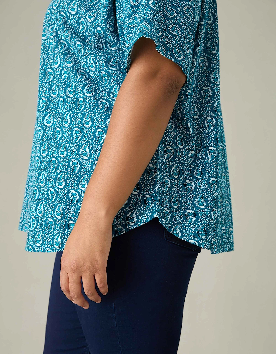 Green Paisley Print Jersey Kimono