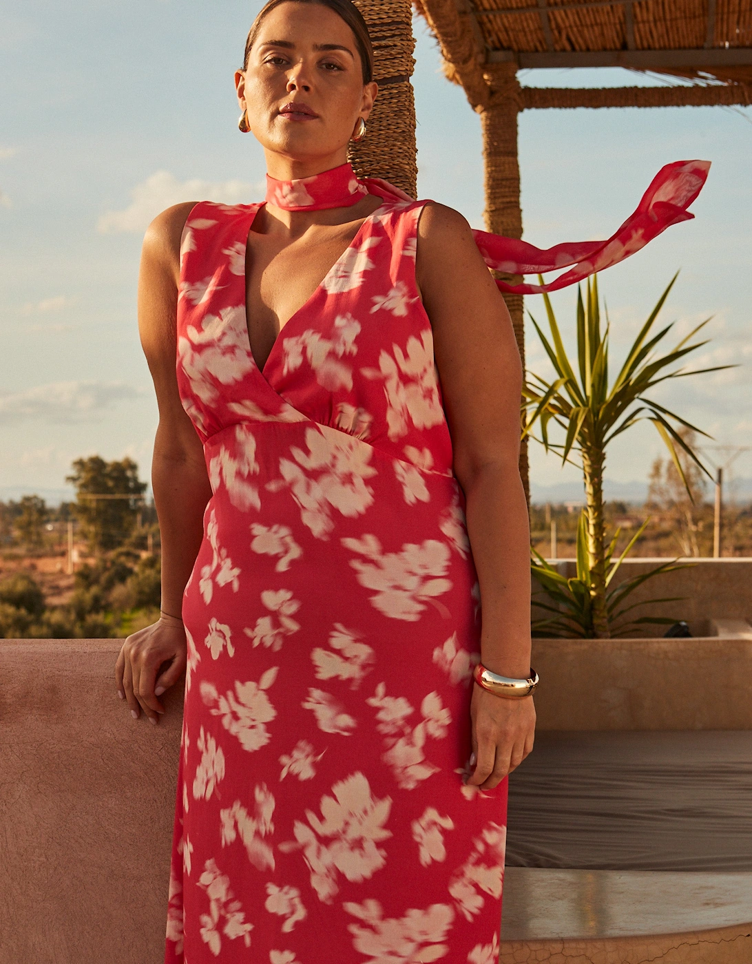Coral Floral Print Sleeveless Midi Dress With Neck Scarf