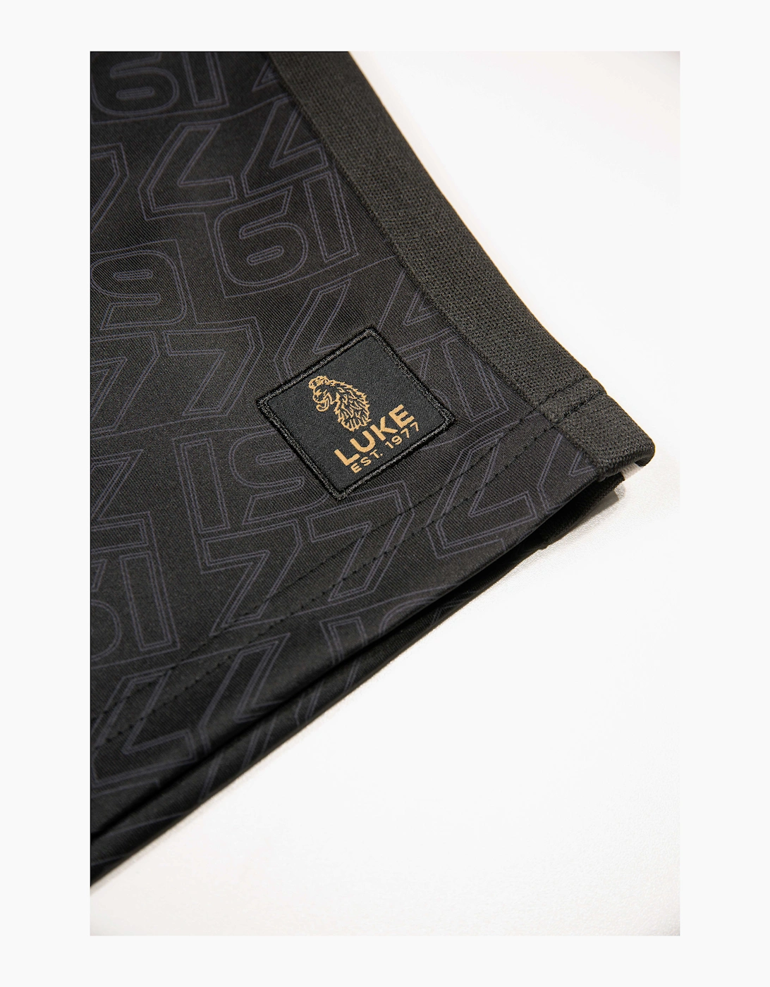 Riva Overprint Shorts - Black