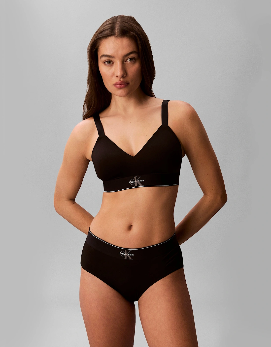 Calvin Klein LIGHTLY LINED BRALETTE Womens Black