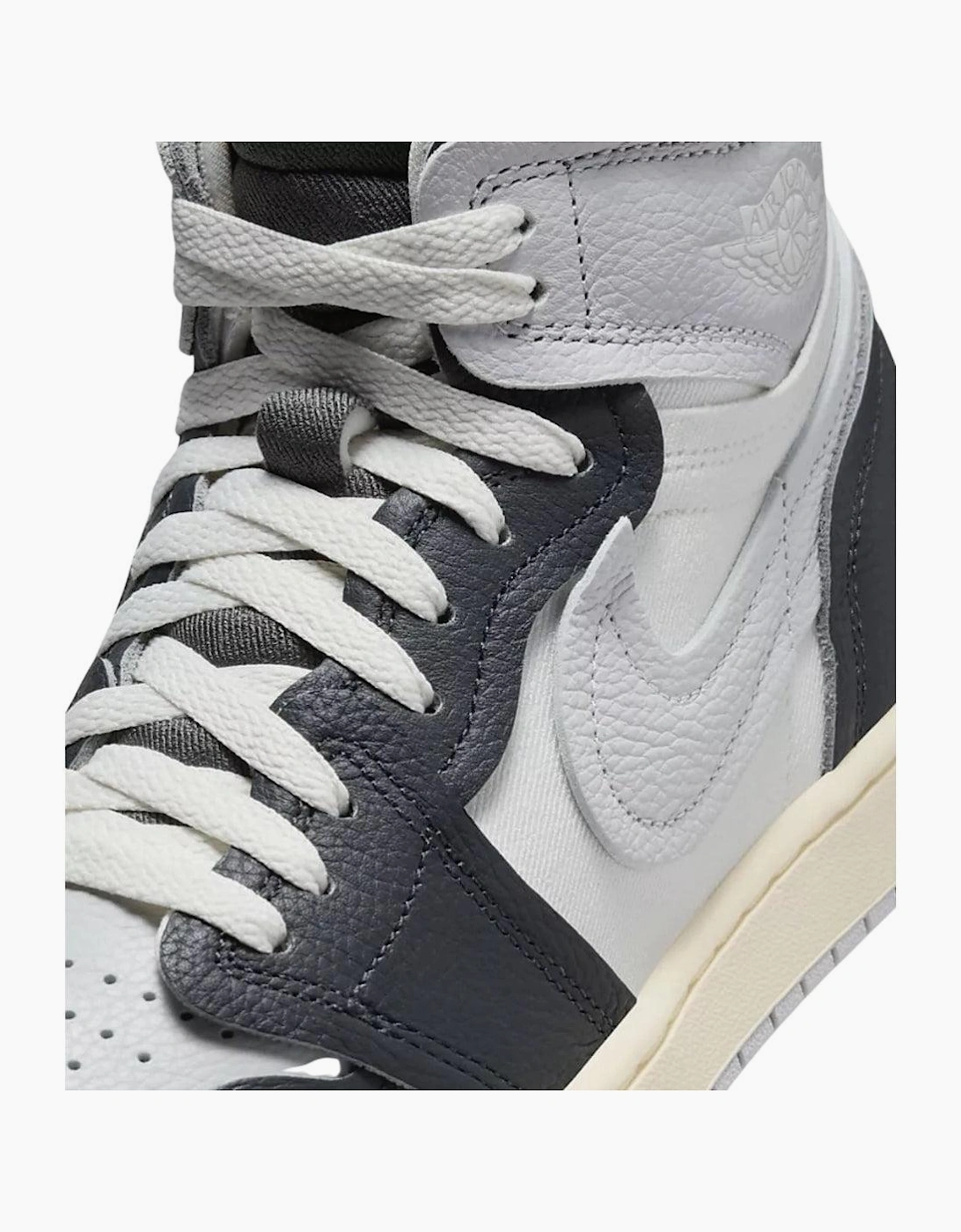 Womens/Ladies Air Jordan 1 Leather High-top Trainers