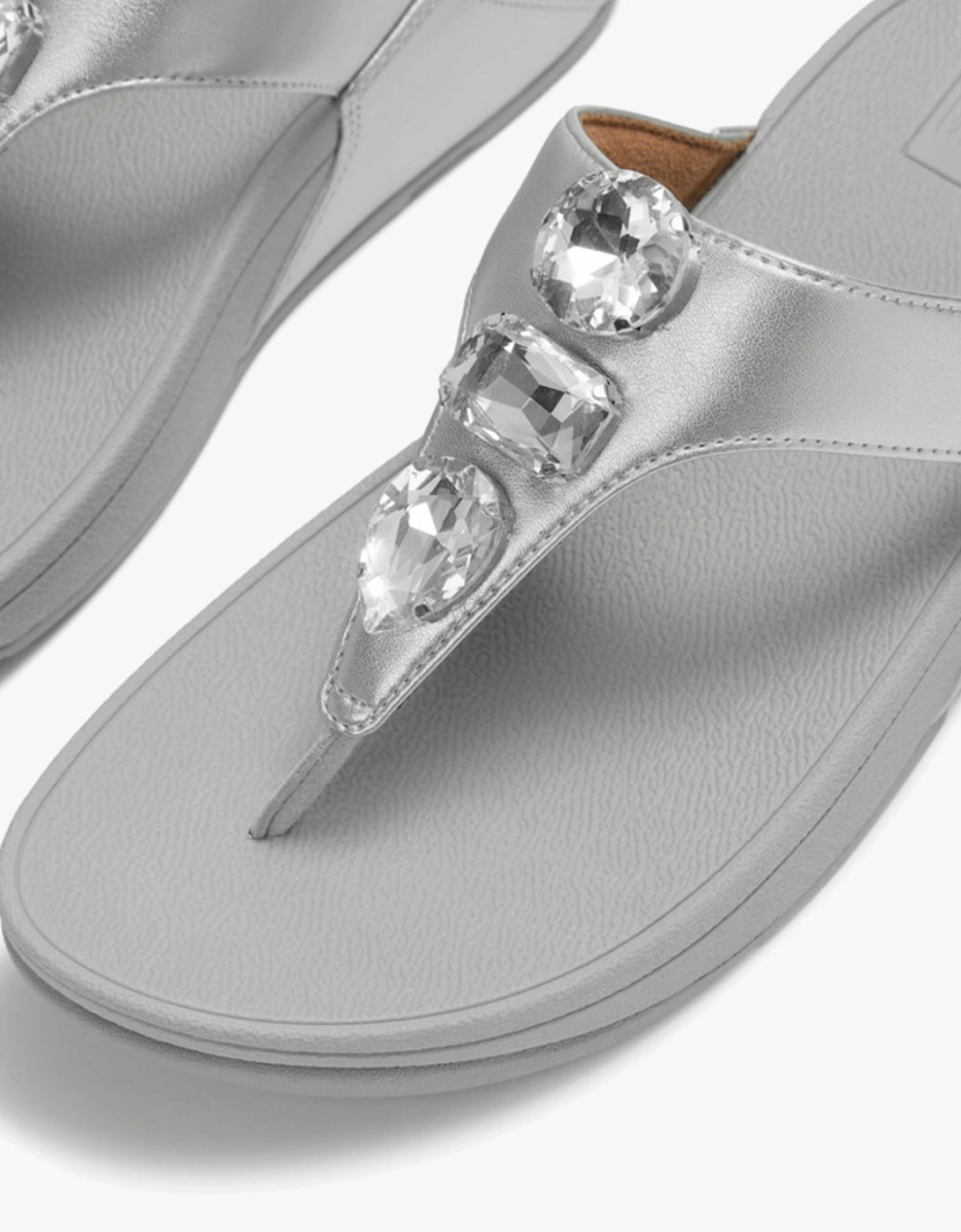 LULU ULTRA Womens Toe-Post Sandals Silver