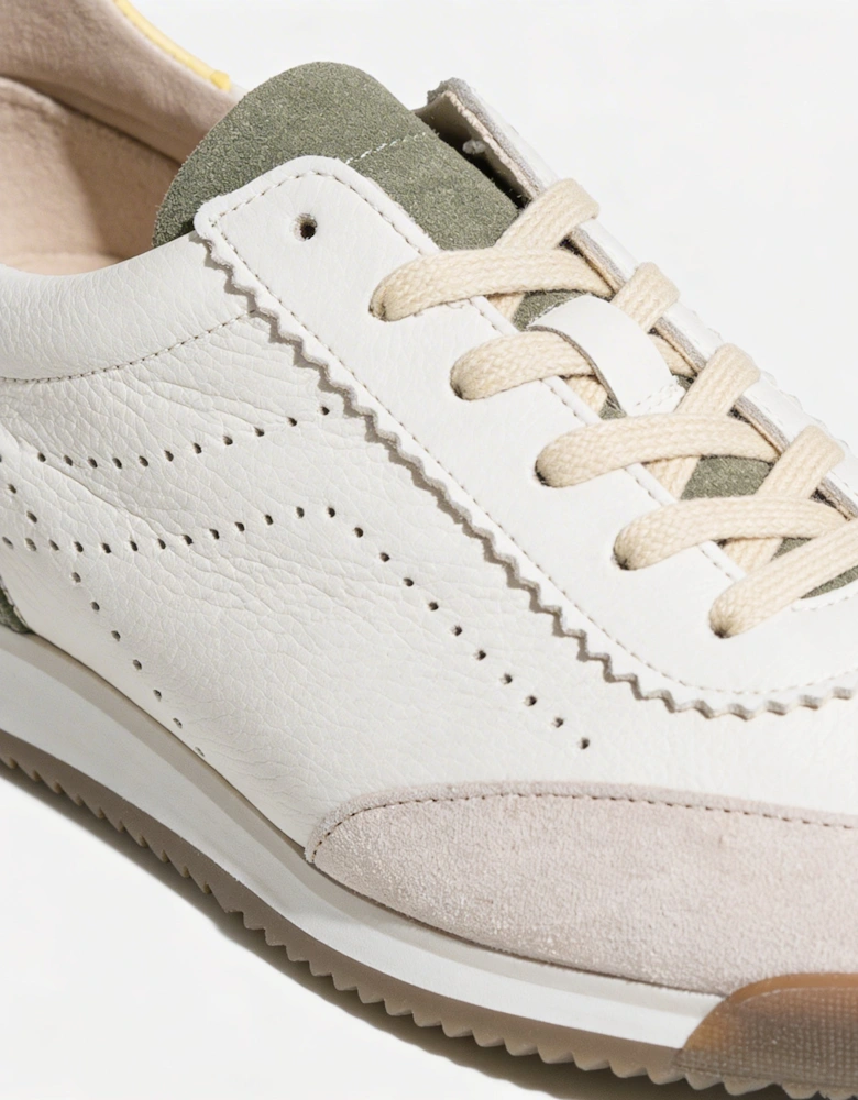 NOVICE Womens Court Trainers WHITE