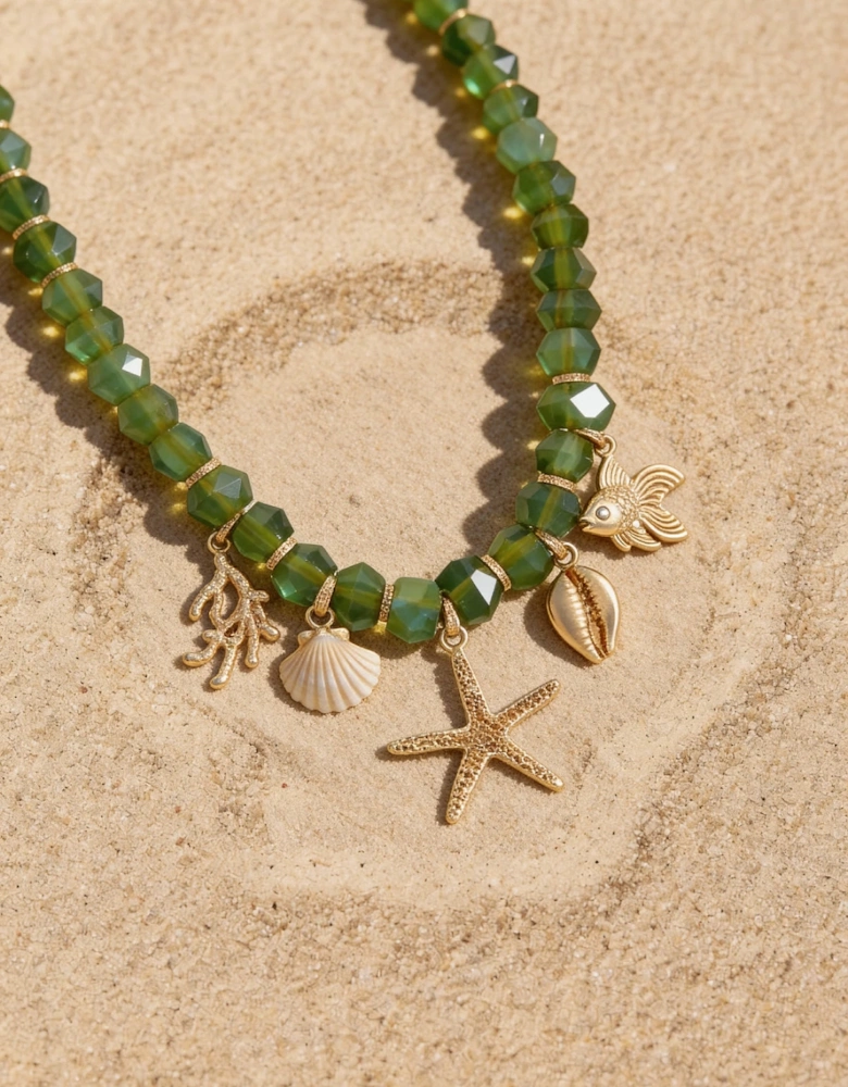 Meretrix Necklace in Green