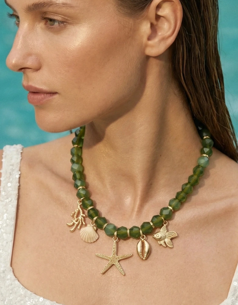 Meretrix Necklace in Green