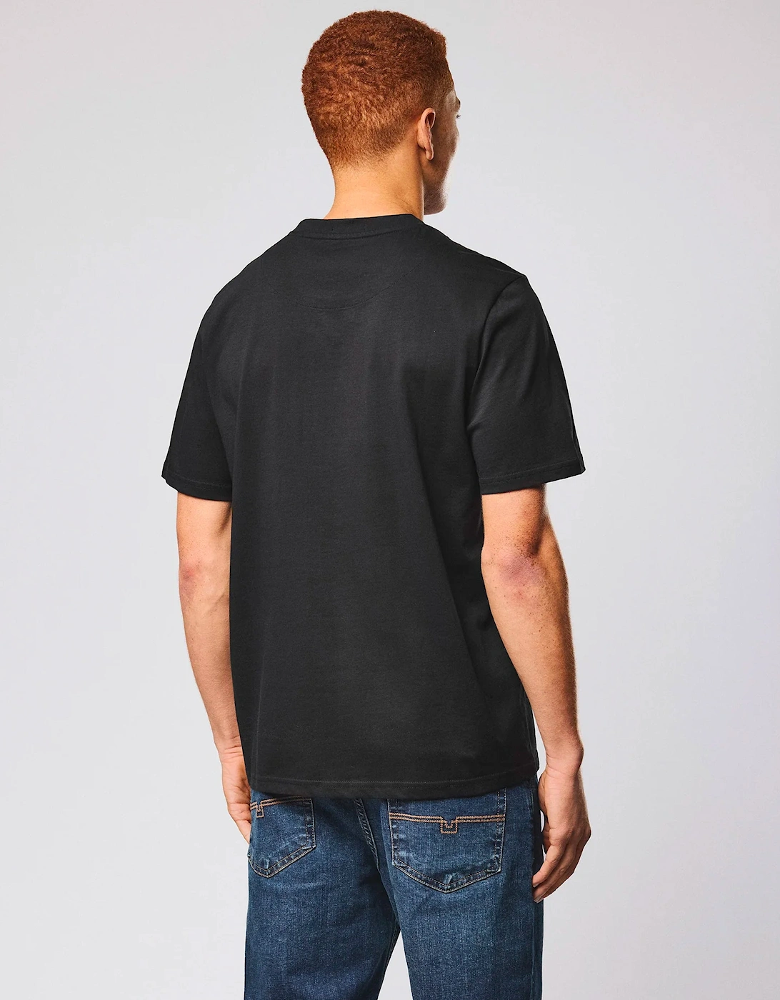 Weekend Offender Vinyl Graphic T-Shirt BLACK