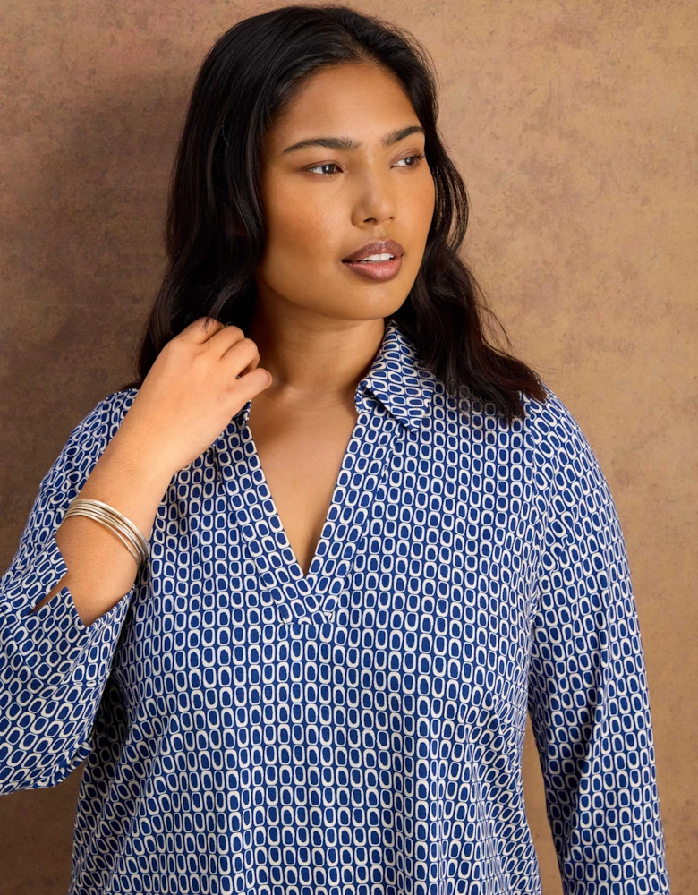 Blue Geo Print 3/4 Sleeve Collared V-Neck Jersey Top