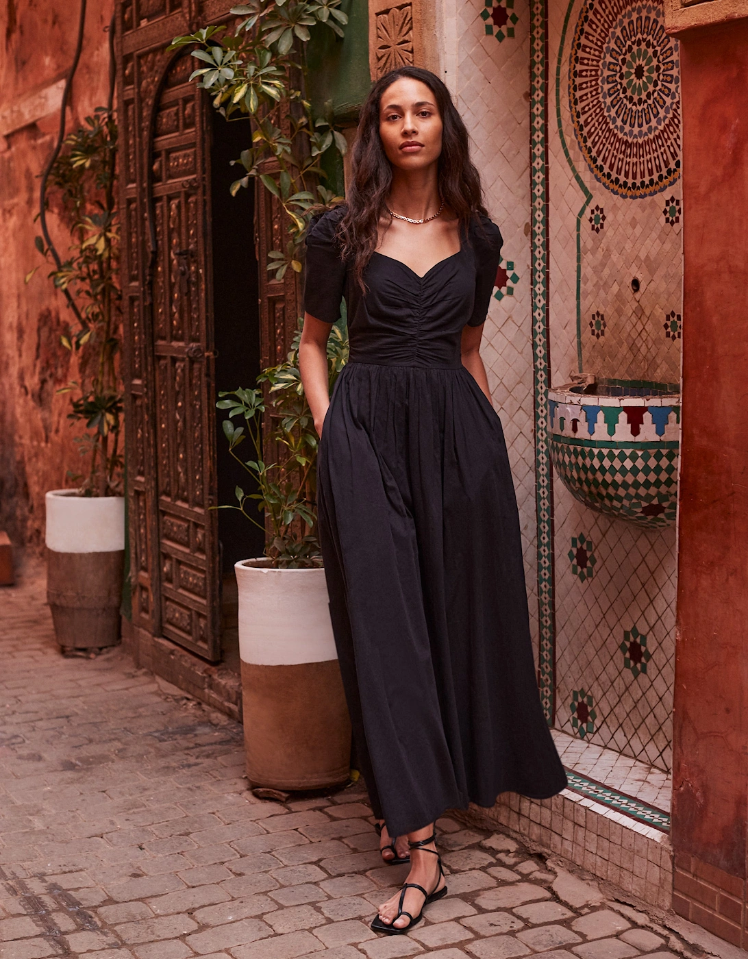 Black Sweetheart Neckline Cotton Voile Midi Dress