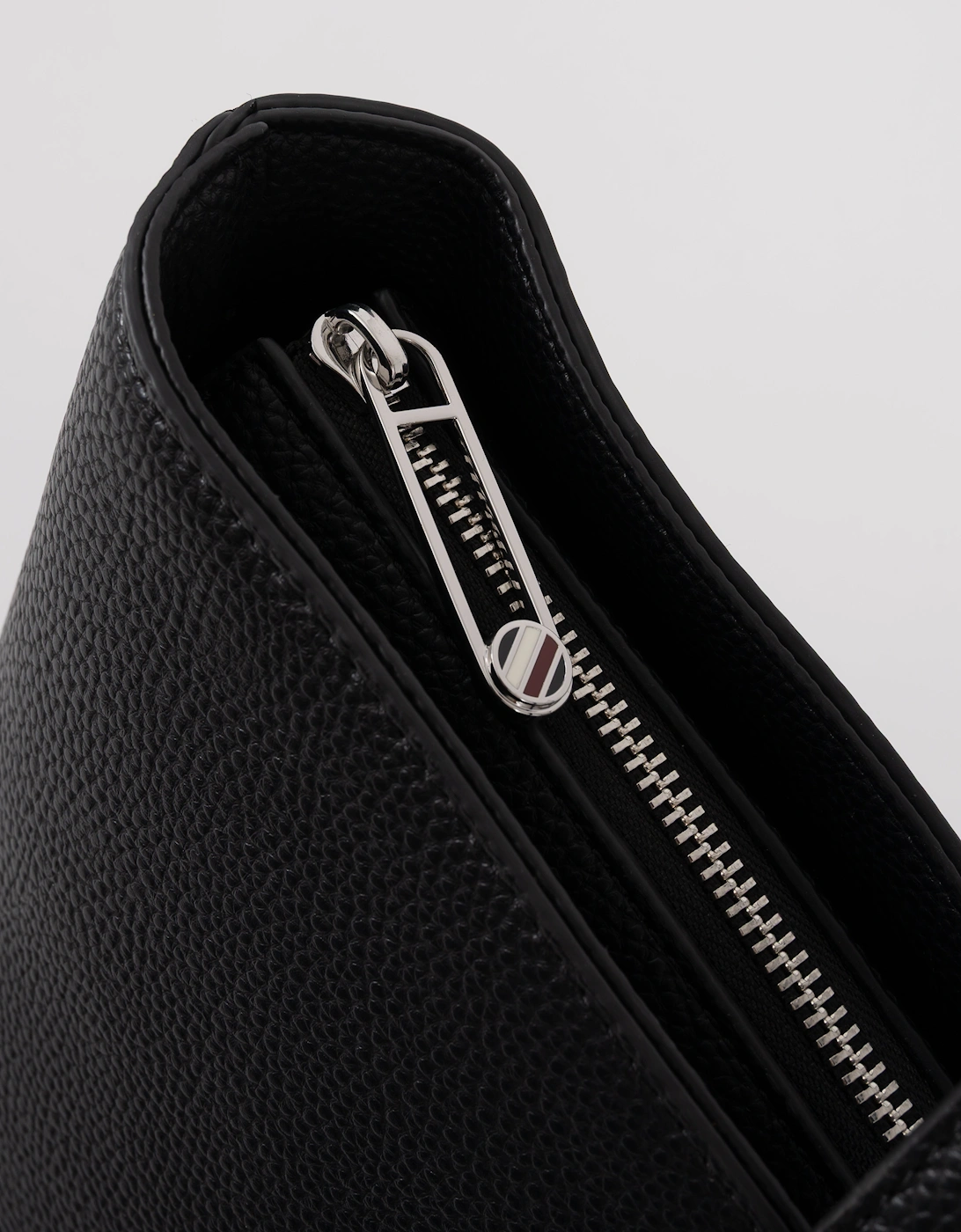 TH Emblem Womens Tote Bag - Black