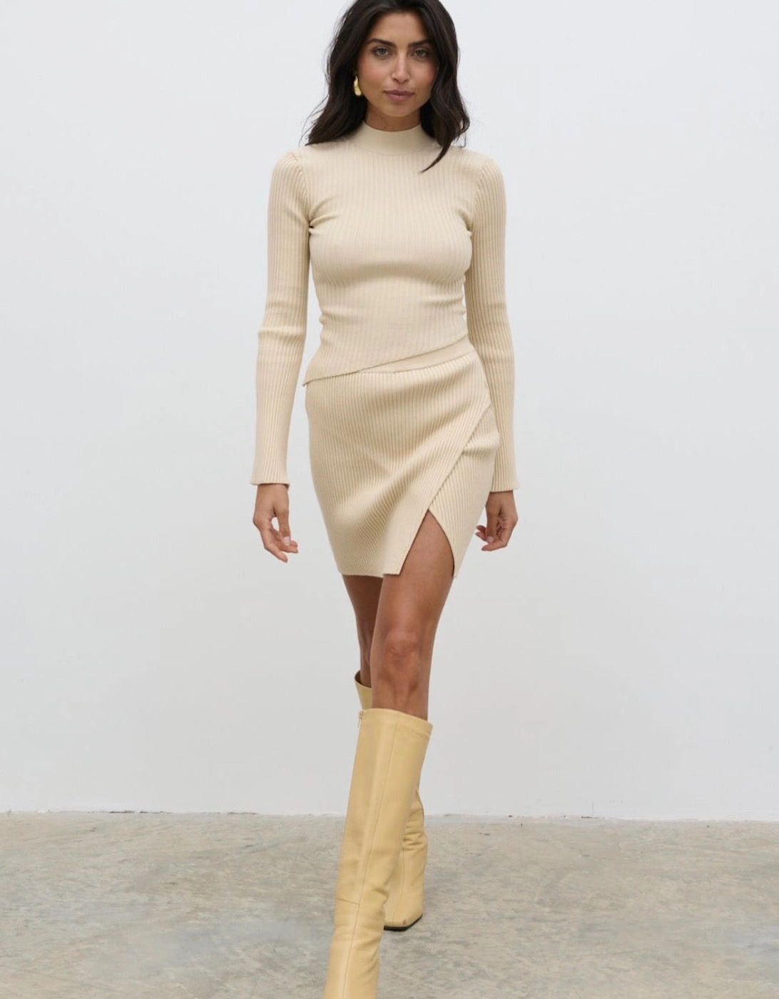 Pretty Lavish Pretty Lavish Women's Lakelyn Wrap Mini Knit Skirt - Beige - Cream